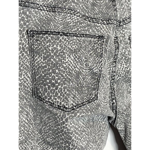 Universal Thread Gray Animal Print High Rise Skinny Jeans 0/25 - Picture 9 of 12